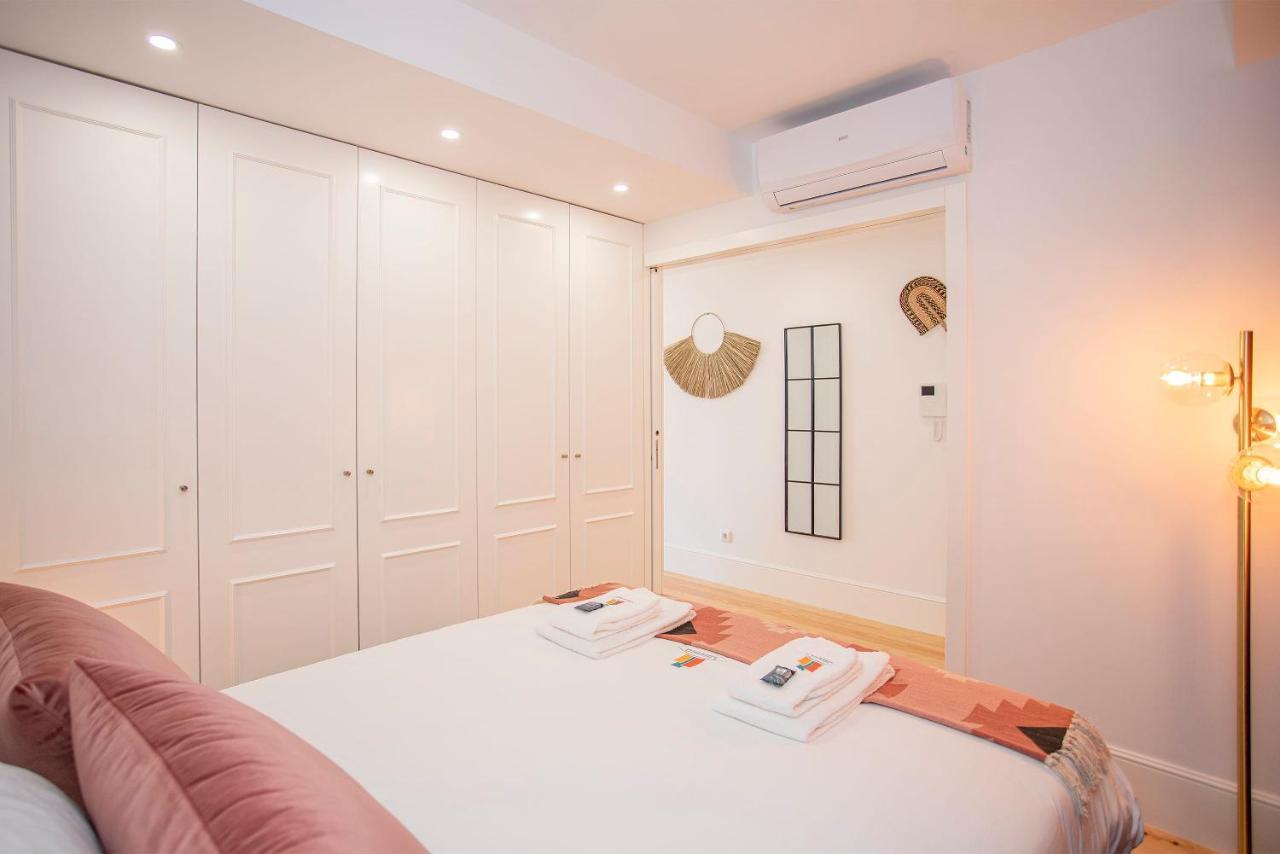 Liiiving In Porto - Flores Design Experience Apartments Esterno foto